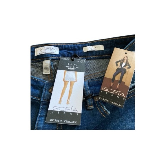 Sofia Jeans Lila Relaxed Mid Rise Shorts With Distressed Hem & Body - Picture 9 of 13